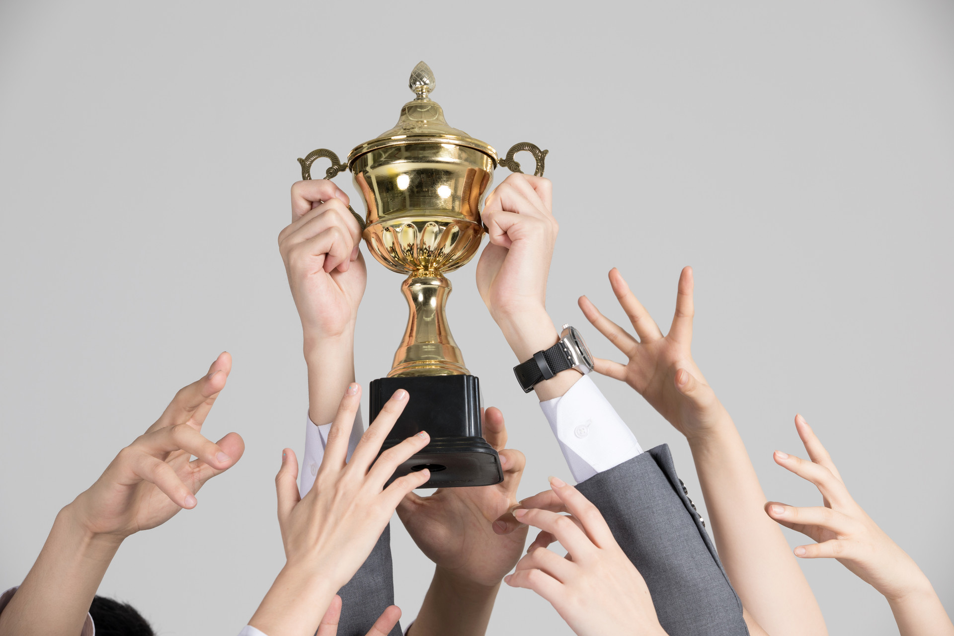 競(jìng)爭(zhēng)戰(zhàn)略策劃之集中戰(zhàn)略對(duì)抗競(jìng)爭(zhēng)者三法