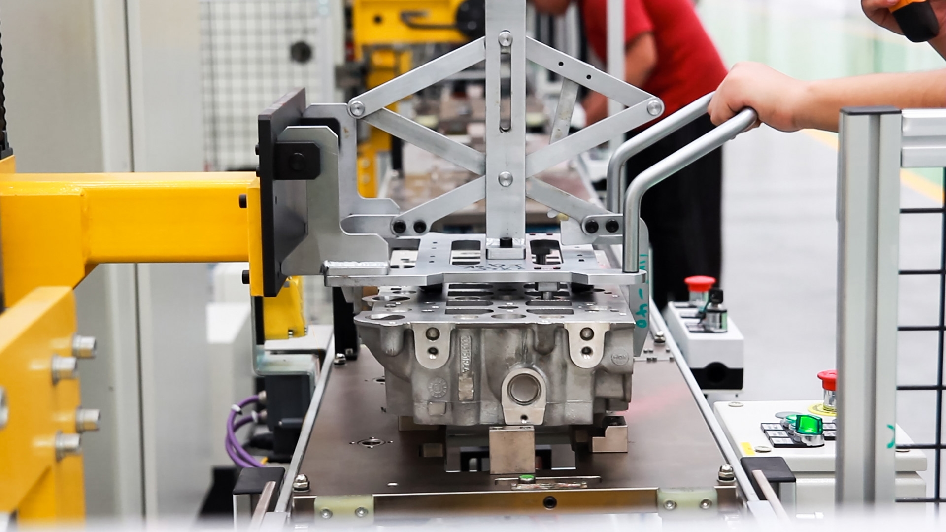 產(chǎn)業(yè)競(jìng)爭(zhēng)戰(zhàn)之突破新行業(yè)移動(dòng)壁壘五法（上）