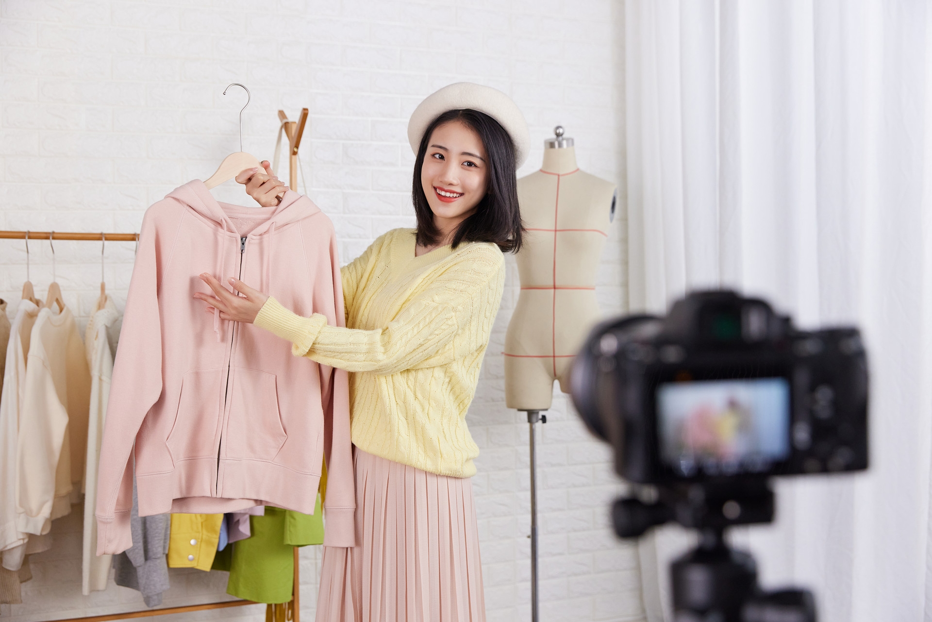 新消費品牌策劃之升級網(wǎng)紅消費三法