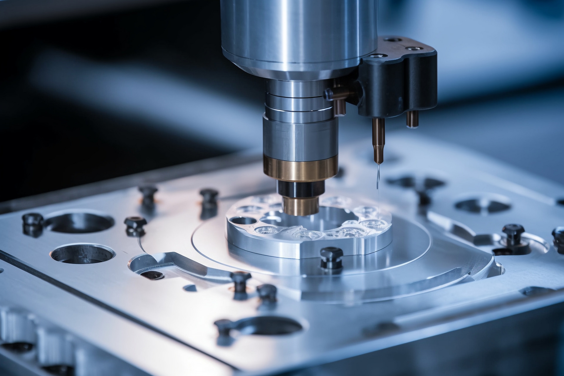 產(chǎn)業(yè)競(jìng)爭(zhēng)戰(zhàn)之提升企業(yè)經(jīng)營(yíng)效率三路徑